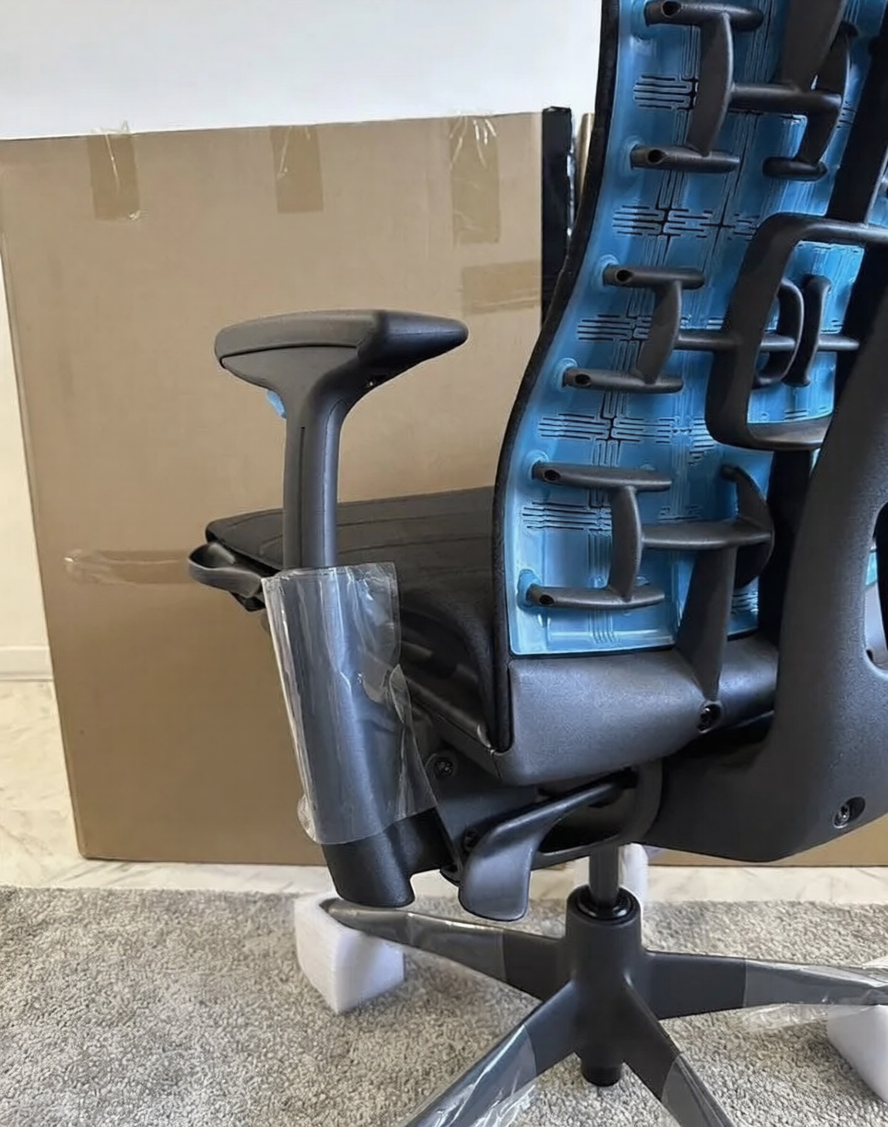 herman miller embody x logitech gaming chair black & cyan herman miller embody x logitech gaming chair black & cyan