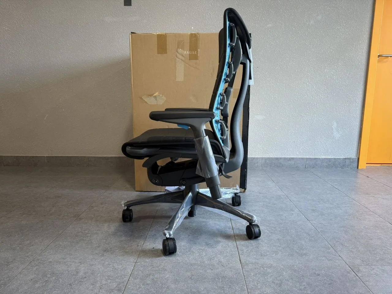 herman miller embody x logitech gaming chair black & cyan herman miller embody x logitech gaming chair black & cyan