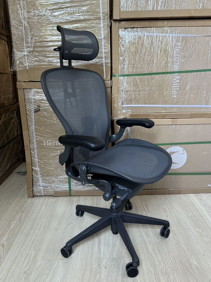 herman miller aeron remastered graphite with atlas headrest herman miller aeron remastered graphite with atlas headrest