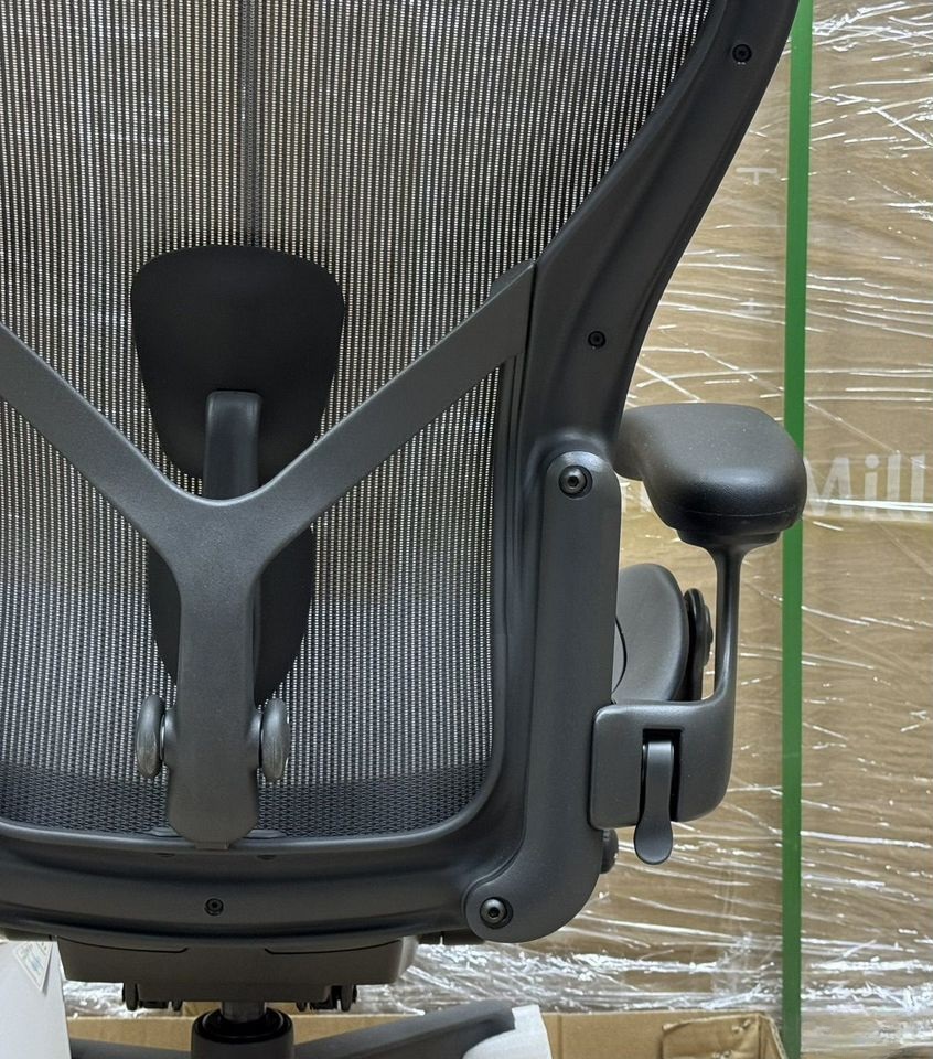 herman miller aeron remastered graphite herman miller aeron remastered graphite